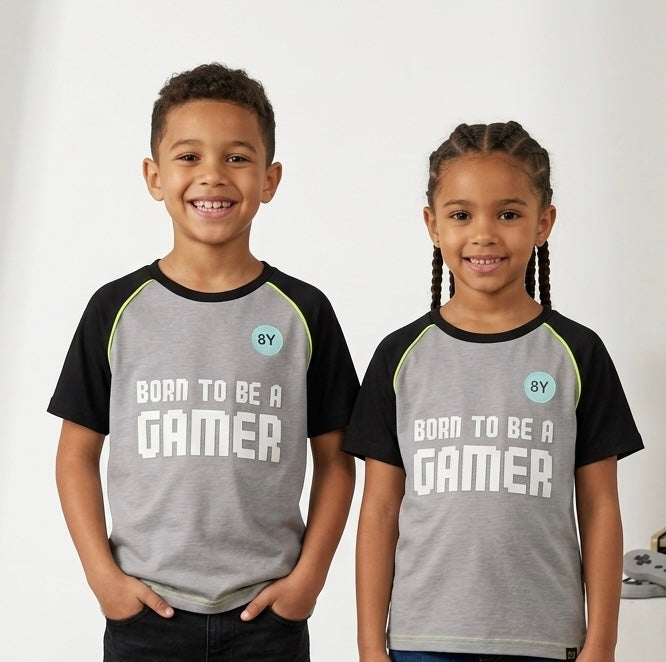BORN TO BE A GAMER - T-Shirts