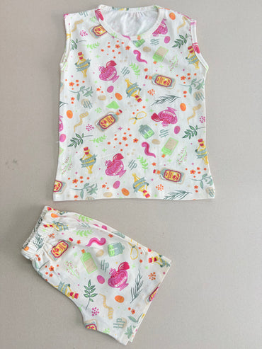 Toddlers with a magic potion print
- sleeveless co-ords