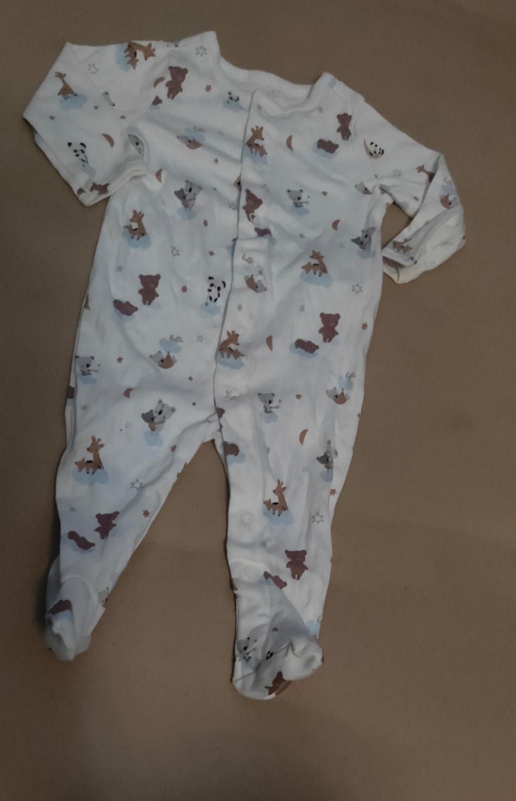 White & brown dear 🦌🦌 🧸 teddy bear 🐨 with shoe baby high quality jumpsuit (snap button)