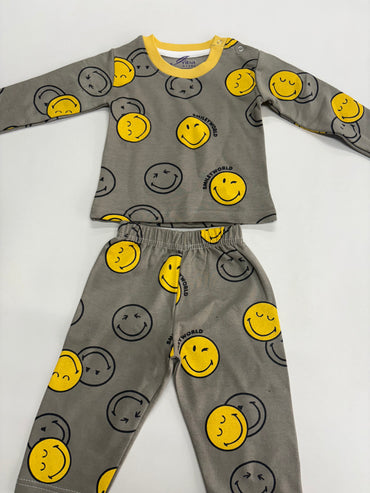 Premium loop net winter wears IN-12/0010 Yellow Smile Character