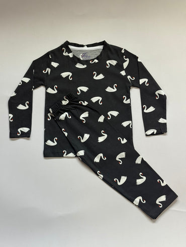 Girls Full Sleeve Set 001 - black with white duck