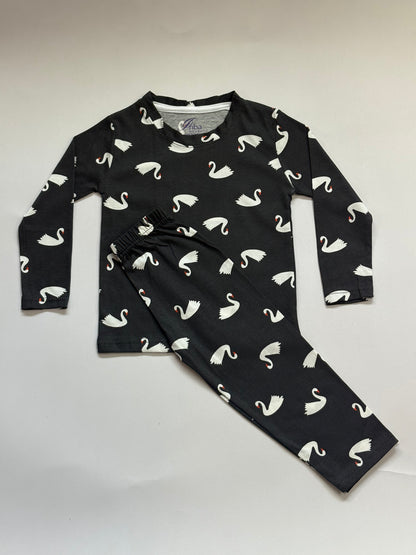 Girls Full Sleeve Set 001 - black with white duck
