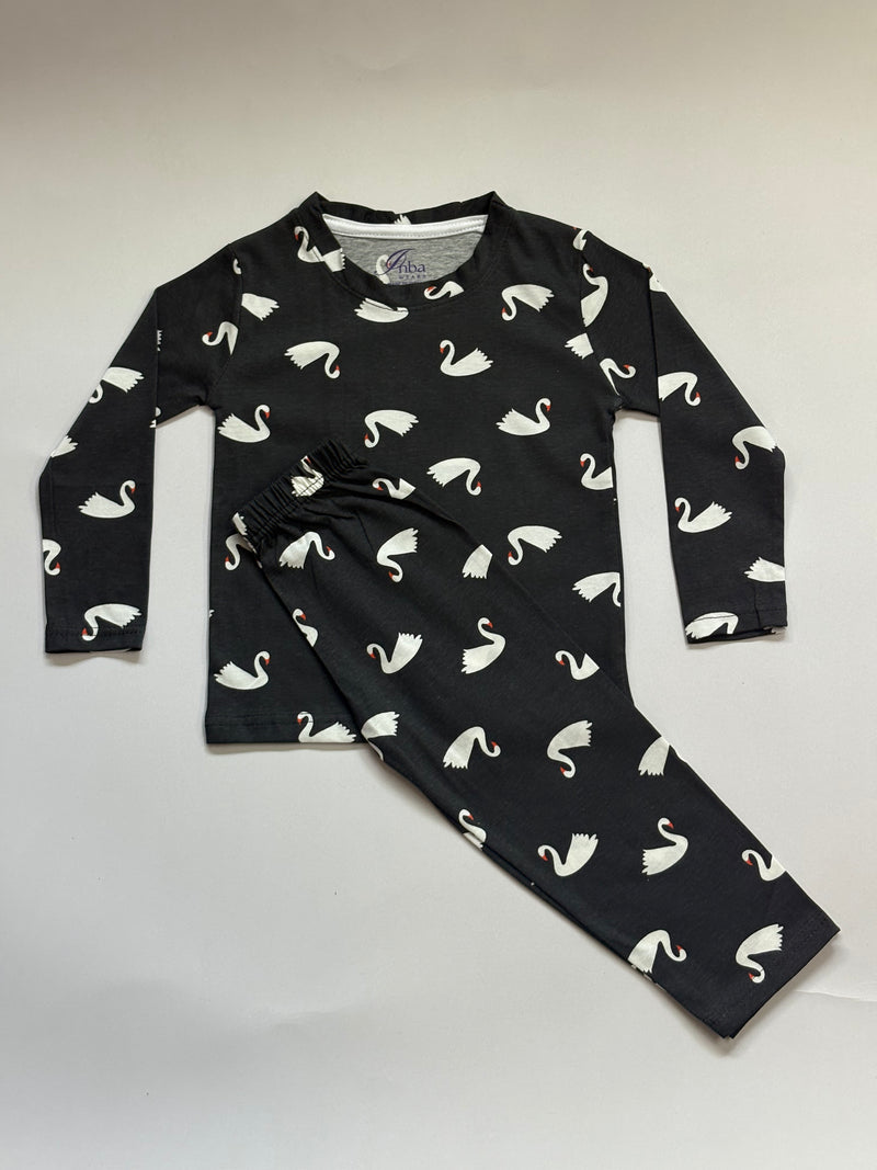 Girls Full Sleeve Set 001 - black with white duck
