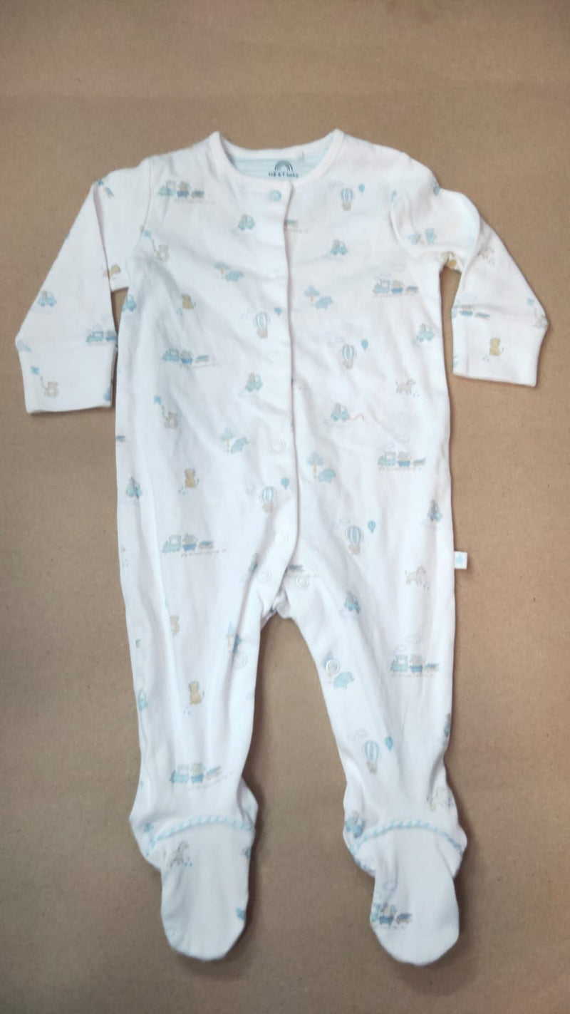 White parachute train 🚂 with shoe  Baby high quality jumpsuit