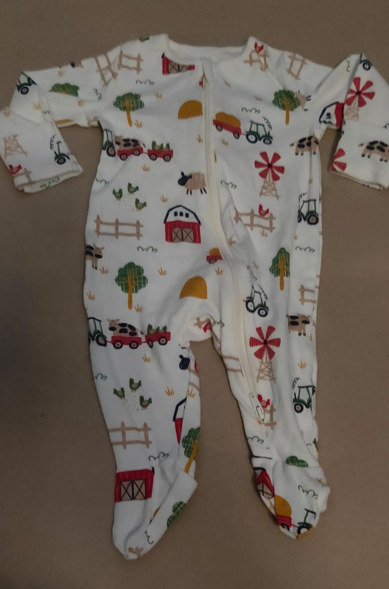 White 🌲 tree House 🏡 rabbit 🐰 With shoe baby high quality jumpsuit
